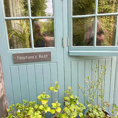 Holiday home Neptunes Rest *