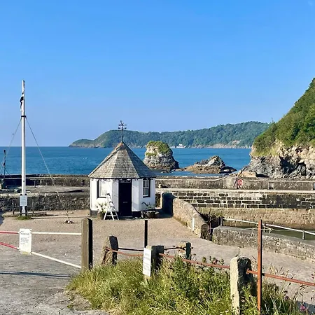 Neptunes Rest * St Austell